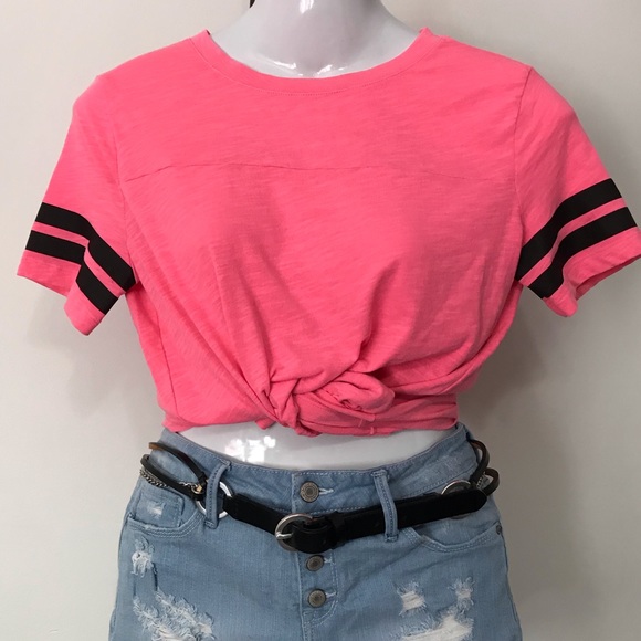 Pink VS shirt size M - Picture 2 of 7